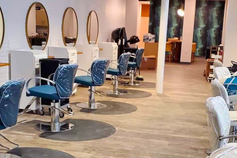 Enhancing Ambiance: Tips for a Welcoming Salon Environment